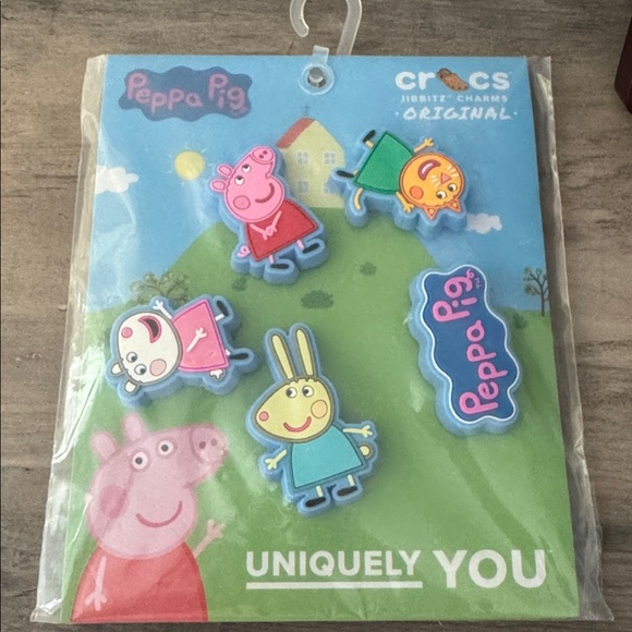 CROCS Peppa Pig Jibbitz Charms Set - Picture 1 of 2